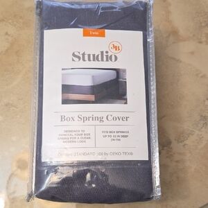 Studio Gray Mattress Cover for a Sleek Bedroom Look